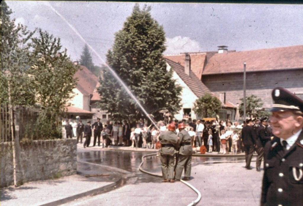 Übung 1967 in der Dorfmitte